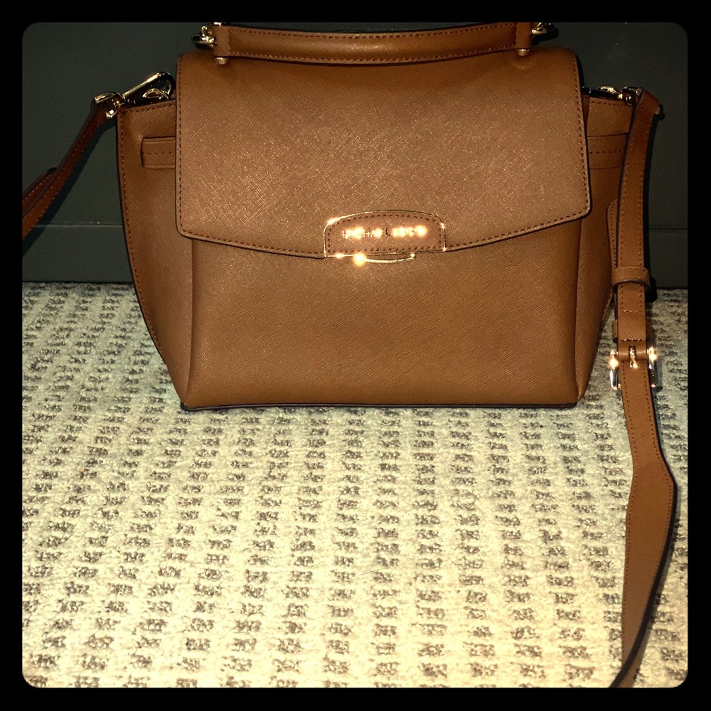 Michael Kors detachable crossbody